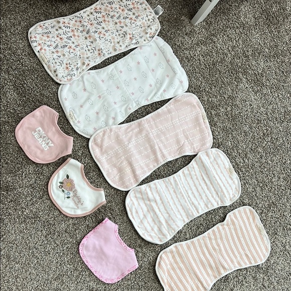 8 piece Pink and White Baby Bib and Burp Cloth Set - Picture 1 of 7